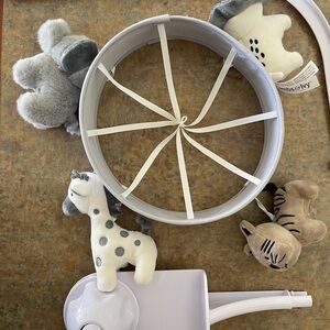 Lambs & Ivy White Baby Crib Mobile